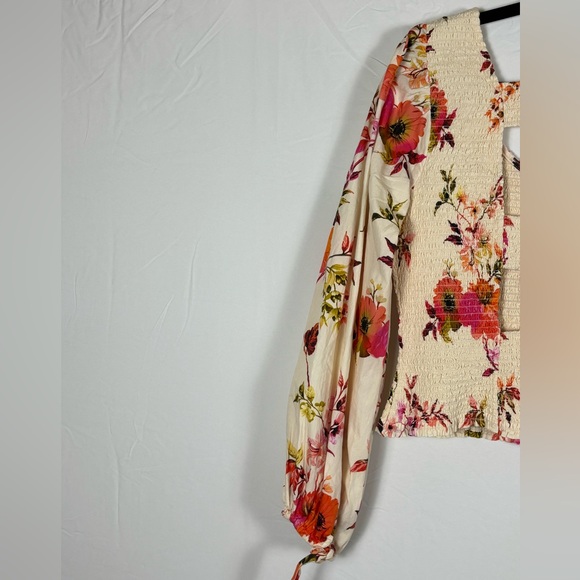 By Anthropologie Top Smocked Peplum Floral Cream Pink - M - Picture 10 of 13
